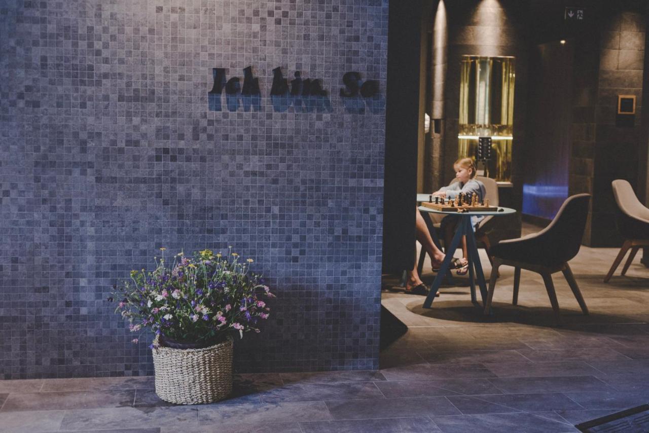 อพาร์ตโฮเต็ล อราเบลลา Hotel เนาดาส ภายนอก รูปภาพ