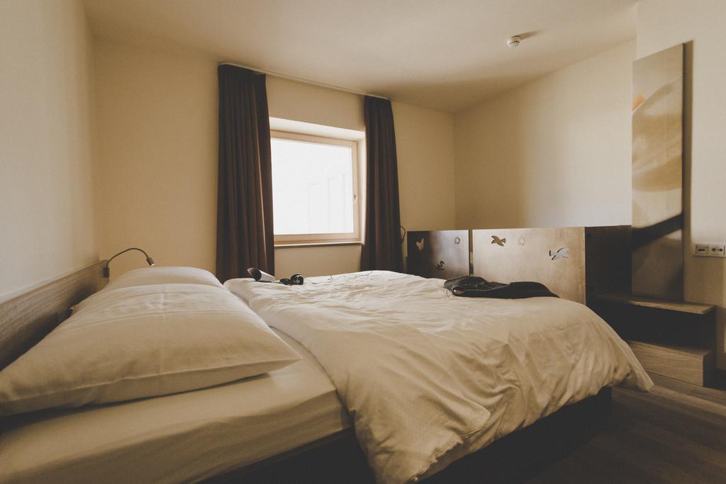 อพาร์ตโฮเต็ล อราเบลลา Hotel เนาดาส ภายนอก รูปภาพ